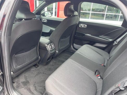 Used 2024 Hyundai Ioniq 6 SE RWD image 14