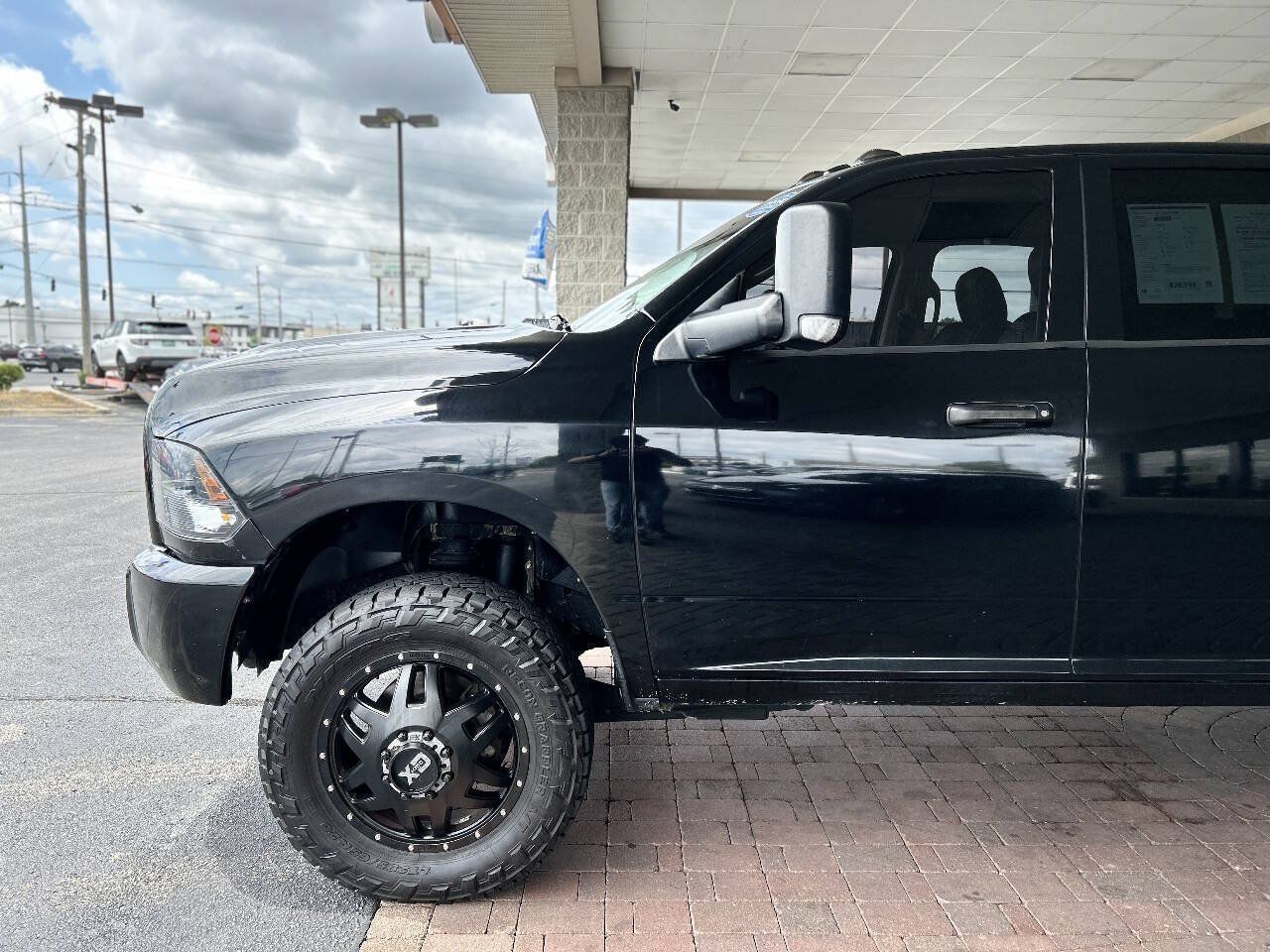 Used 2013 RAM 3500 Tradesman w/ Chrome Appearance Group AWD/4WD image 5