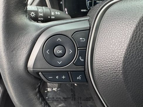 Used 2023 Toyota Corolla Cross XLE w/ Convenience Package image 21