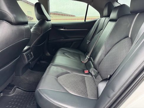 Used 2021 Toyota Camry XSE w/ Navigation Upgrade Package FWD image 5