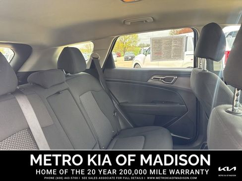 Used 2023 Kia Sportage LX AWD/4WD image 34