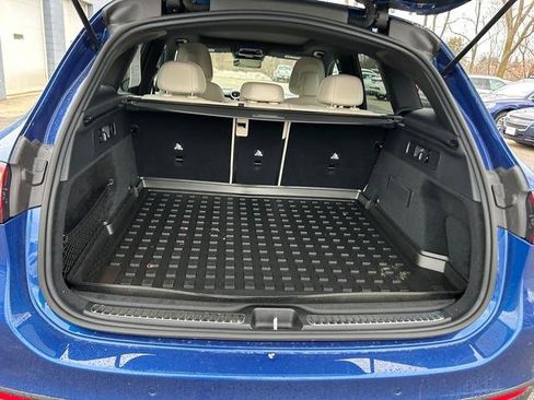 Used 2024 Mercedes-Benz GLC 300 4MATIC image 21