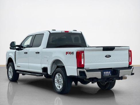Used 2025 Ford F250 XLT w/ FX4 Off-Road Package AWD/4WD image 5