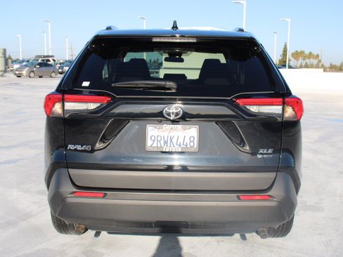 Certified 2025 Toyota RAV4 XLE image 4