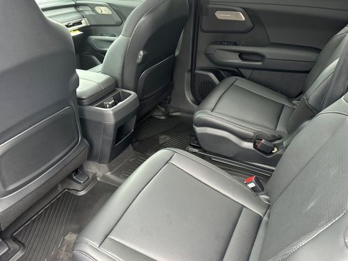 New 2027 Kia Telluride S image 13