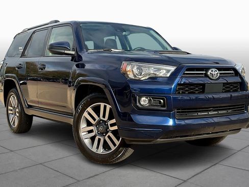 Used 2024 Toyota 4Runner TRD Sport image 2