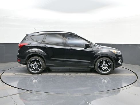 Used 2019 Ford Escape SEL image 24