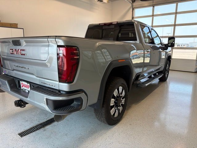Used 2025 GMC Sierra 3500 Denali w/ Denali Reserve Package AWD/4WD image 9