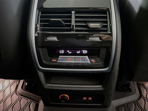 Used 2024 BMW X5 xDrive40i w/ Premium Package image 27