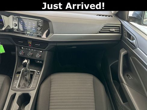 Certified 2024 Volkswagen Jetta S image 30