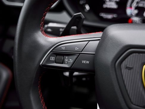 Used 2021 Lamborghini Urus image 57