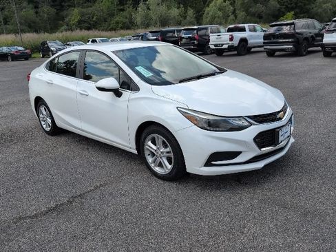 Used 2016 Chevrolet Cruze LT FWD image 7