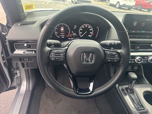 Used 2023 Honda Civic Sport image 15