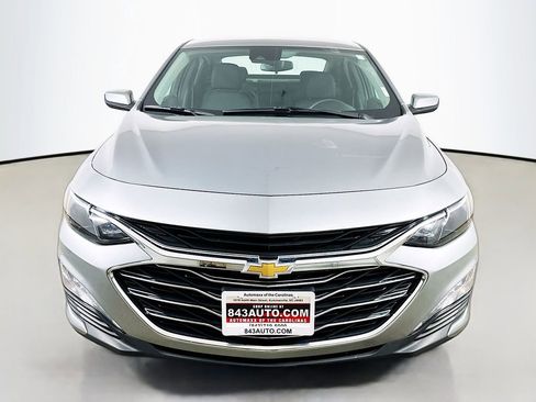 Used 2024 Chevrolet Malibu LT image 2