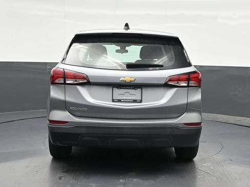 Used 2024 Chevrolet Equinox LS FWD image 4