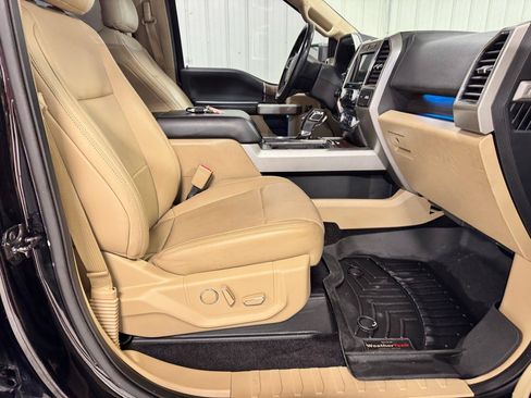 Used 2017 Ford F150 Lariat w/ Equipment Group 502A Luxury AWD/4WD image 10