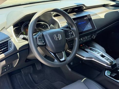 Used 2019 Honda Clarity Plug-In Hybrid image 10