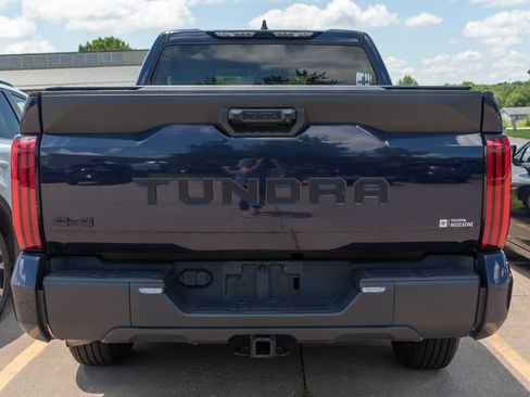Used 2023 Toyota Tundra SR5 w/ SR5 Premium Package AWD/4WD image 6