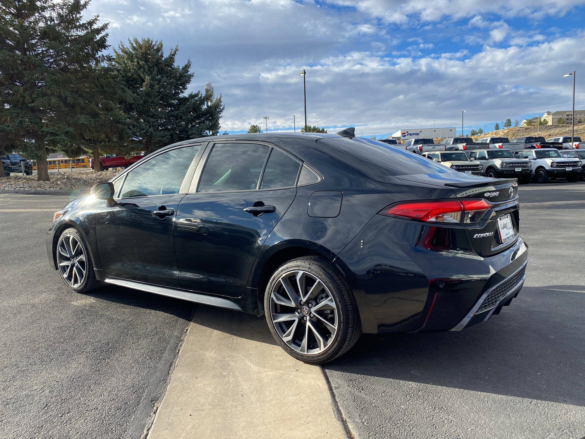Used 2020 Toyota Corolla XSE FWD image 21