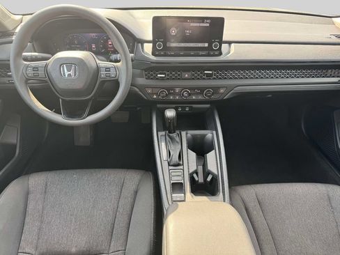 Used 2025 Honda Accord SE image 12