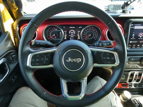 Used 2021 Jeep Wrangler Unlimited Rubicon w/ Dual Top Group image 29