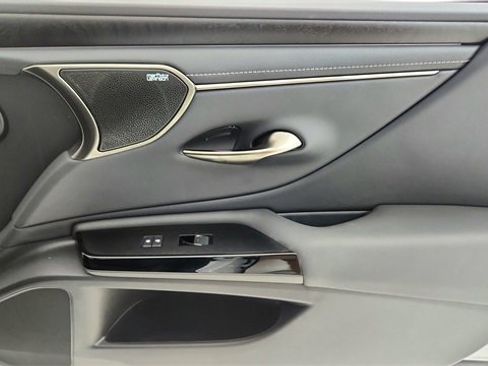 Used 2025 Lexus ES 350 Ultra Luxury image 23
