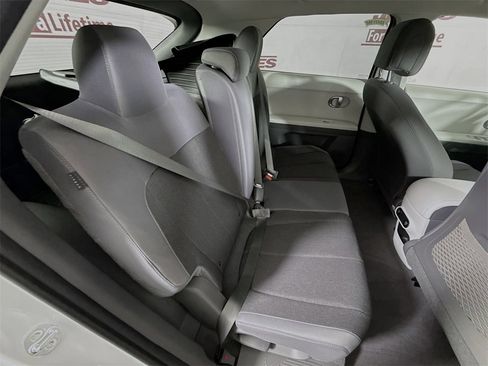 Certified 2024 Hyundai Ioniq 5 SE image 29