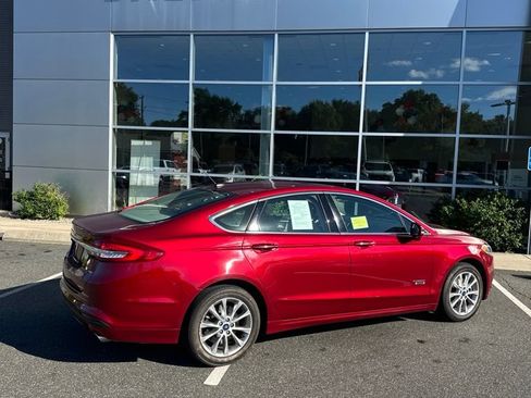 Used 2017 Ford Fusion Energi SE FWD image 6