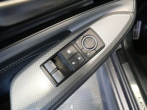 Used 2017 Lexus RC 200t F Sport RWD image 16