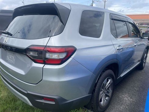 Used 2023 Honda Pilot EX-L image 6