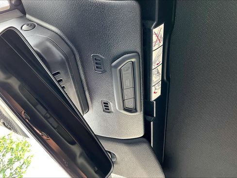Used 2021 Jeep Wrangler Unlimited Rubicon AWD/4WD image 30