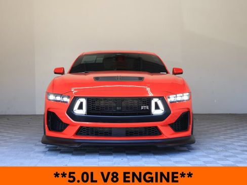 Used 2025 Ford Mustang GT Premium w/ GT Performance Package RWD image 4