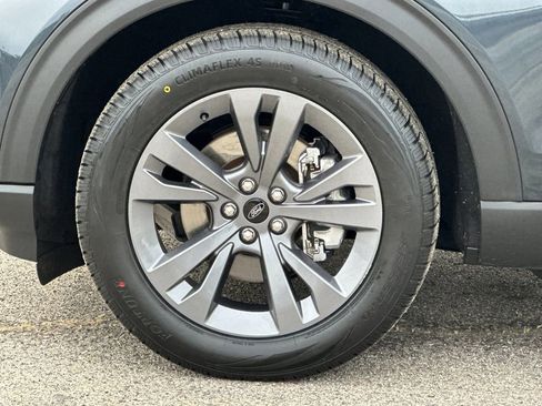 Certified 2023 Ford Explorer XLT w/ Equipment Group 202A image 26