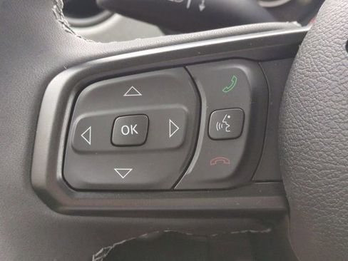 New 2025 Jeep Gladiator Sport AWD/4WD image 24