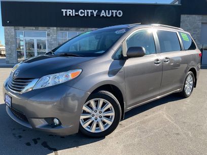 Used 2017 Toyota Sienna XLE Premium