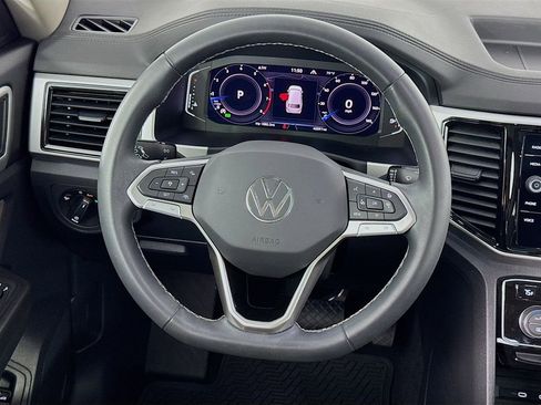 Used 2023 Volkswagen Atlas SEL image 33