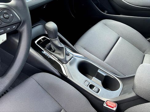 Used 2026 Toyota Corolla LE FWD image 10