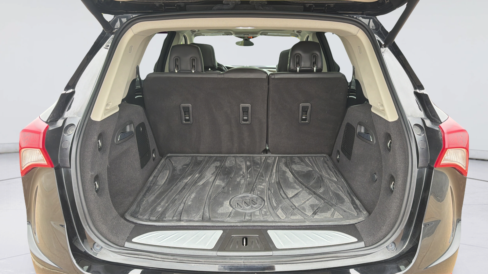 Used 2019 Buick Envision Essence FWD image 24