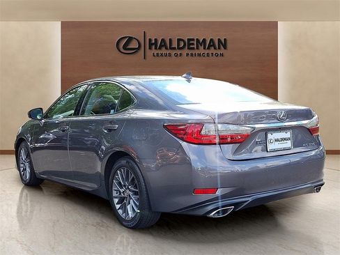 Used 2018 Lexus ES 350 image 4
