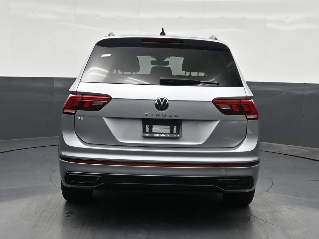 Used 2023 Volkswagen Tiguan SE R-Line FWD image 4