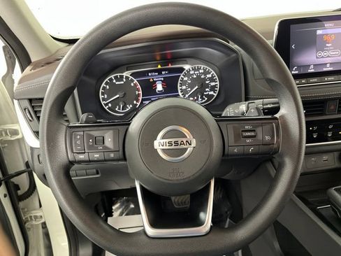 Used 2021 Nissan Rogue S FWD image 19
