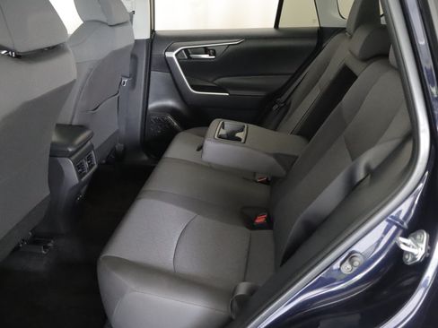 Used 2025 Toyota RAV4 XLE w/ Convenience Package AWD/4WD image 9