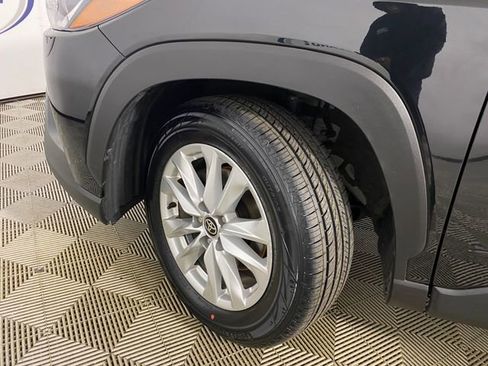 Used 2024 Toyota Corolla Cross LE AWD/4WD image 23