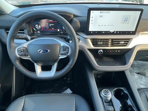New 2026 Ford Explorer Active w/ Active Comfort Package image 12