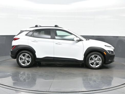 Used 2023 Hyundai Kona SEL AWD/4WD image 7