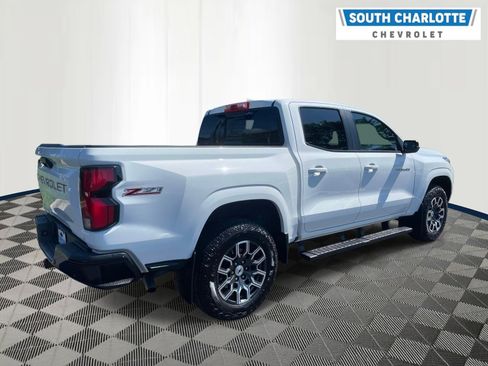 Used 2023 Chevrolet Colorado Z71 w/ Advanced Trailering Package AWD/4WD image 4