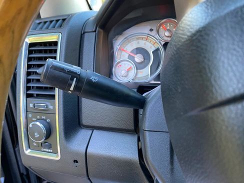 Used 2014 RAM 2500 Longhorn w/ Convenience Group AWD/4WD image 65