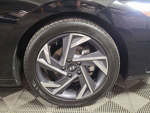 Used 2024 Hyundai Elantra SEL w/ Convenience Package FWD image 7