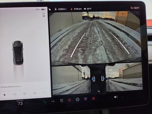 Used 2021 Tesla Model Y Long Range image 50