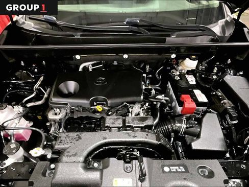 Used 2019 Toyota RAV4 LE image 31